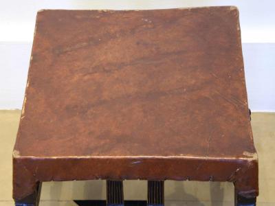 Set of 4 Chokwe stools by in wood and leather Africain art circa 1930