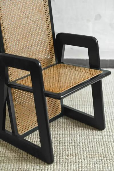 Set of 4 chairs in Vienna straw and black lacquered wood 1970s