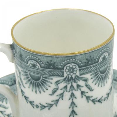 Set of 5 English Victorian Worcester Porcelain Teacups and Saucers
