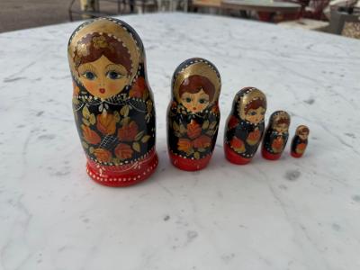 Set of 5 Russian Signed Matryoshka Hand Painted Nesting Dolls
