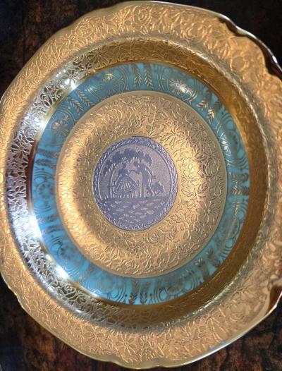 Set of 8 Vintage Bohemian 24kt Gold Platinum Incrusted Wall Plaques 3 Bowls