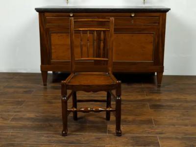 Set of Eight English 1880s Oak Dining Room Side Chairs with Spindle Motifs