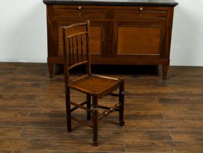 Set of Eight English 1880s Oak Dining Room Side Chairs with Spindle Motifs