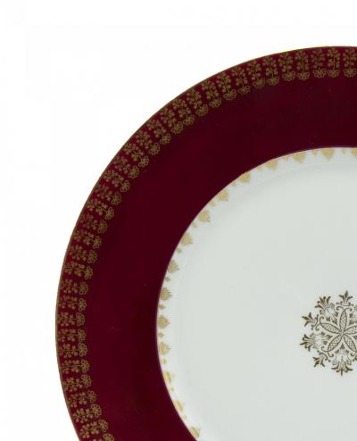 Set of English Victorian Porcelain Dinner Plates