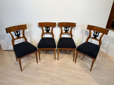 Set of Four Biedermeier Chairs Cherry Veneer South Germany circa 1830