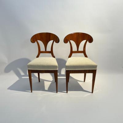 Set of Four Biedermeier Shovel Chairs Walnut Ink Austria circa 1830