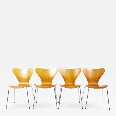 Set of Four Scandinavian Modern Arne Jacobsen Chairs