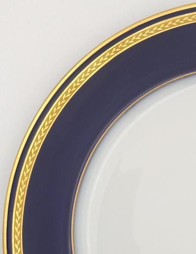 Set of Fourteen Hutschenreuther Dinner Plates Germany circa 1950