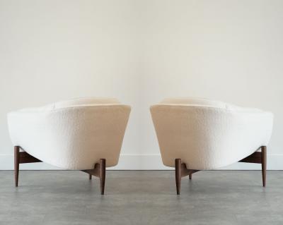 Set of MCM Walnut Tripod Lounge Chairs in Wool C 1950s