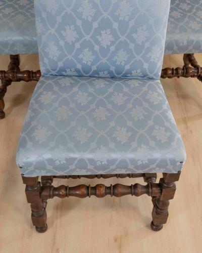 Set of Six Lombard Walnut Reel Turned Dining Chairs Early 18th Century