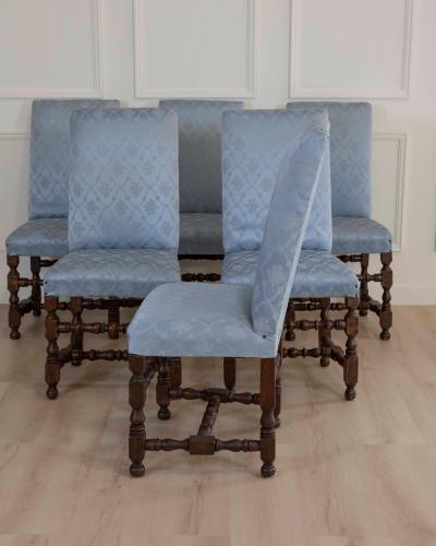 Set of Six Lombard Walnut Reel Turned Dining Chairs Early 18th Century