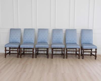 Set of Six Lombard Walnut Reel Turned Dining Chairs Early 18th Century