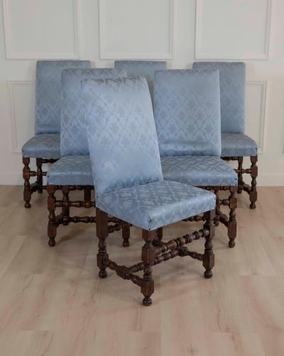Set of Six Lombard Walnut Reel Turned Dining Chairs Early 18th Century