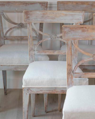 Set of Six Swedish Neoclassical Dining Chairs with Curule Backrests