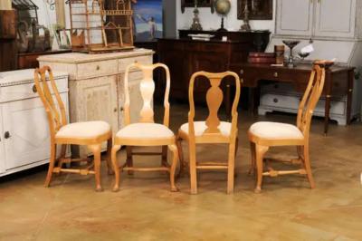 Set of Six Swedish Rococo Style 1890s Dining Room Side Chairs with Carved Splats