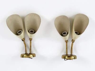 Set of Two Elegant Mid Century Modern Sconces or Wall Lamps Italy 1950s