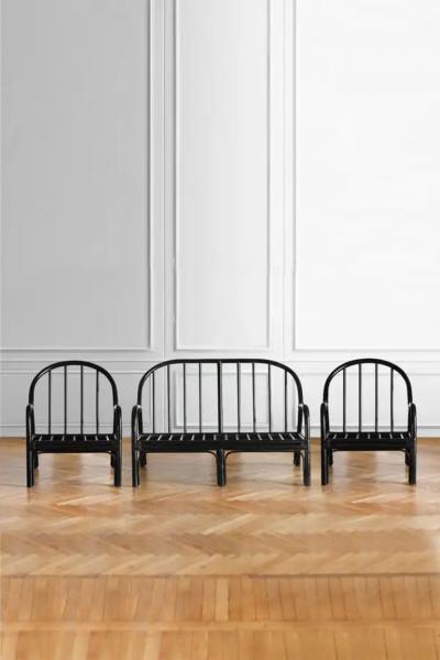Set of bench and 2 armchairs in black lacquered rush with leather bindings