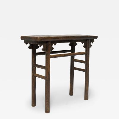Shallow Wine Table