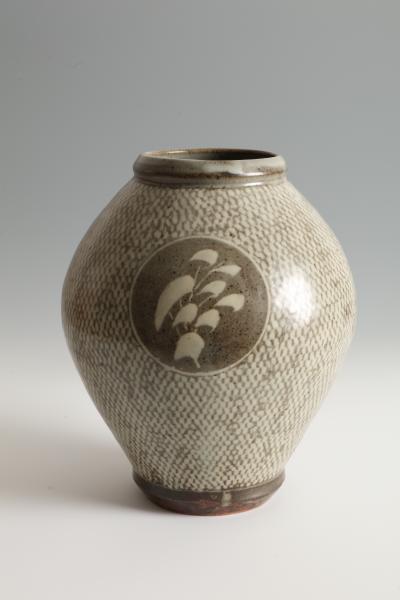 Shimaoka Tatsuzo Vase with Slip Decor T 5158 