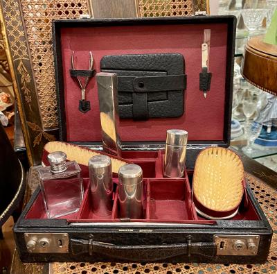 Shreve Co Shreve Co Sterling Silver Vanity Travel Dresser Set in Leather Case