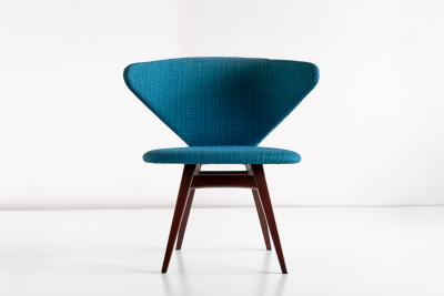 Sigfrid Ljungqvist Sigfrid Ljungqvist Wing Shaped Chair Petrol Blue Fabric and Beech Sweden 1958