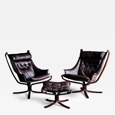 Sigurd Ressell Pair of Falcon Chairs with stool by Sigurd Ressell Norway 1970s