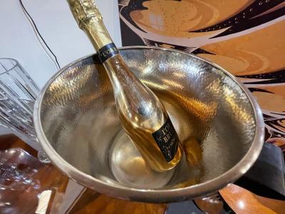 Silver Champagne Cooler with Ebony Black Handles