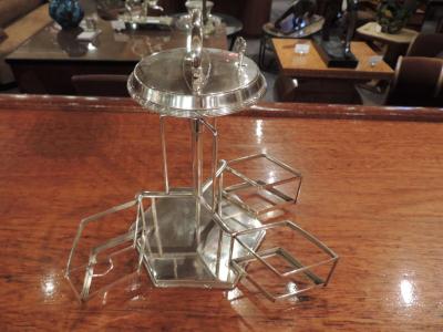 Silver and Glass Swingout Tantalus