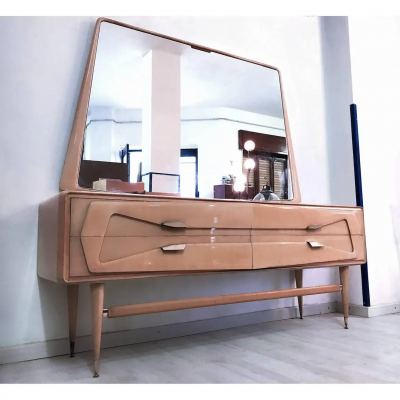 Silvio Cavatorta Italian Mid Century Maple Dresser with Mirror attr to Silvio Cavatorta 1950s