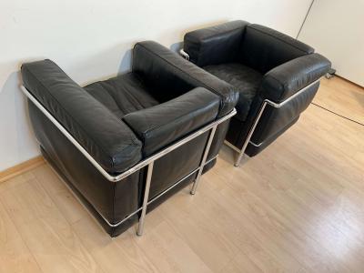 Single LC2 Petit Confort Lounge Chair Chromed Frame and Black Leather Italy 1