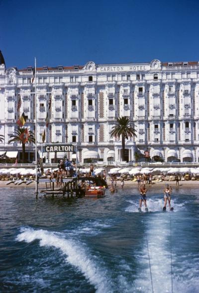 Slim Aarons Hotel Sports