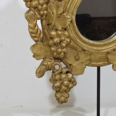 Small 18 19th Century French Giltwood Mirror With Grapes