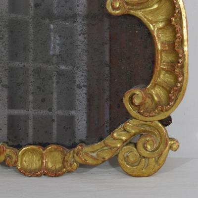 Small 18th Century Italian Carved Giltwood Baroque Mirror