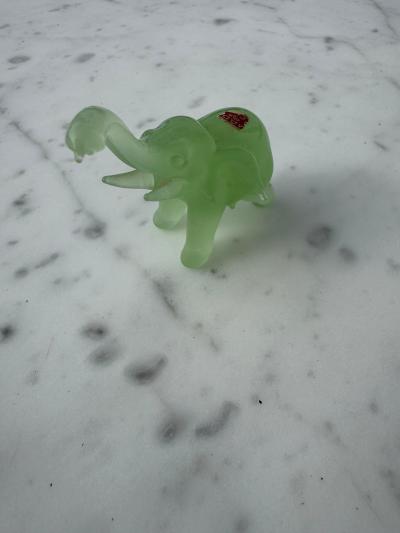 Small Carved Jadite Elephant Sculpture 20th Century China 3 5 Wide