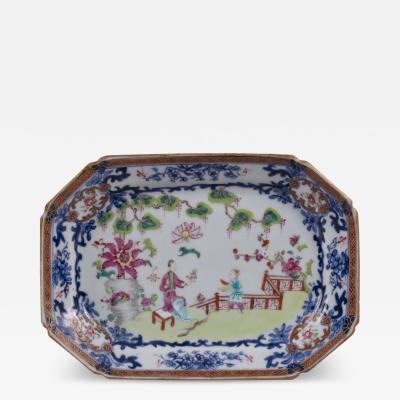 Small Chinese Export Platter from the Van Cortlandt Service c 1770 7 x 10 