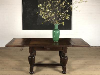 Small Dutch Baroque 17th Century Oak Draw leaf Center table