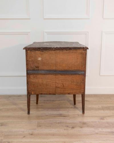 Small Italian Louis XV Period Curved Chest of Drawers in Walnut 18th Century