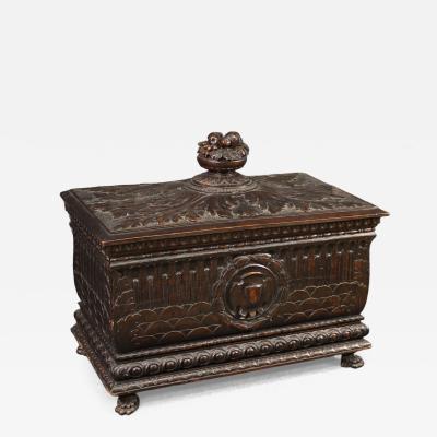 Small Italian trunk from the 20th century
