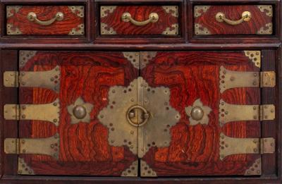 Small Korean Cabinet with Drawers Gakkesuri Joseon Dynasty