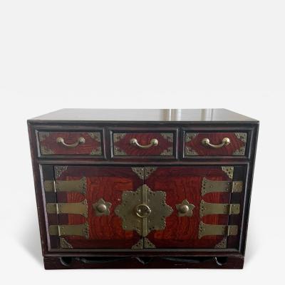 Small Korean Cabinet with Drawers Gakkesuri Joseon Dynasty