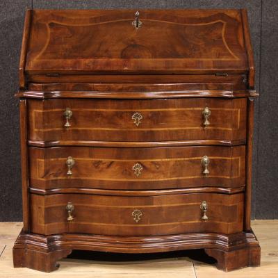Small Venetian bureau of the 20th century