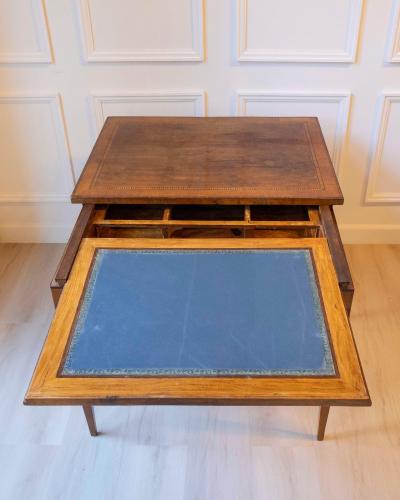 Small Walnut Veneered Desk Inlaid With Different Woods Tuscany Late 18th Centu