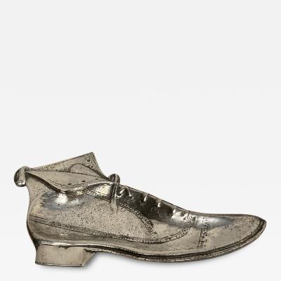 Small bronze shoe vide poche in the style of Salvador Dali