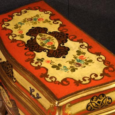 Small lacquered dresser in Tuscan style from the 20th century