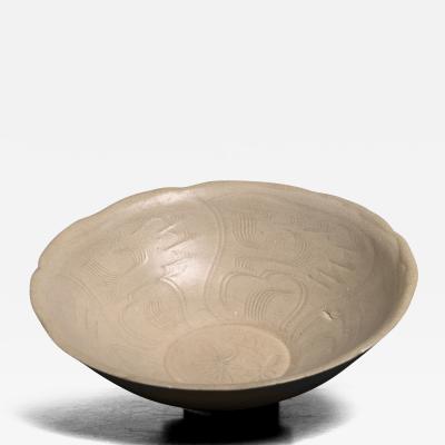 Song Ming dynasty monochrome glazed bowl