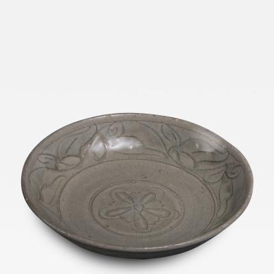 Song dynasty celadon stoneware bowl