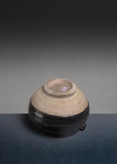 Song dynasty stoneware jar
