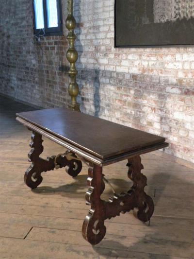 Spanish Baroque 17th century walnut Flip Bench or Low Table
