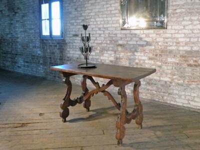 Spanish baroque 17th Century carved Walnut trestle table