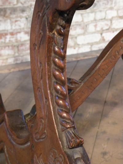 Spanish baroque 17th Century carved Walnut trestle table